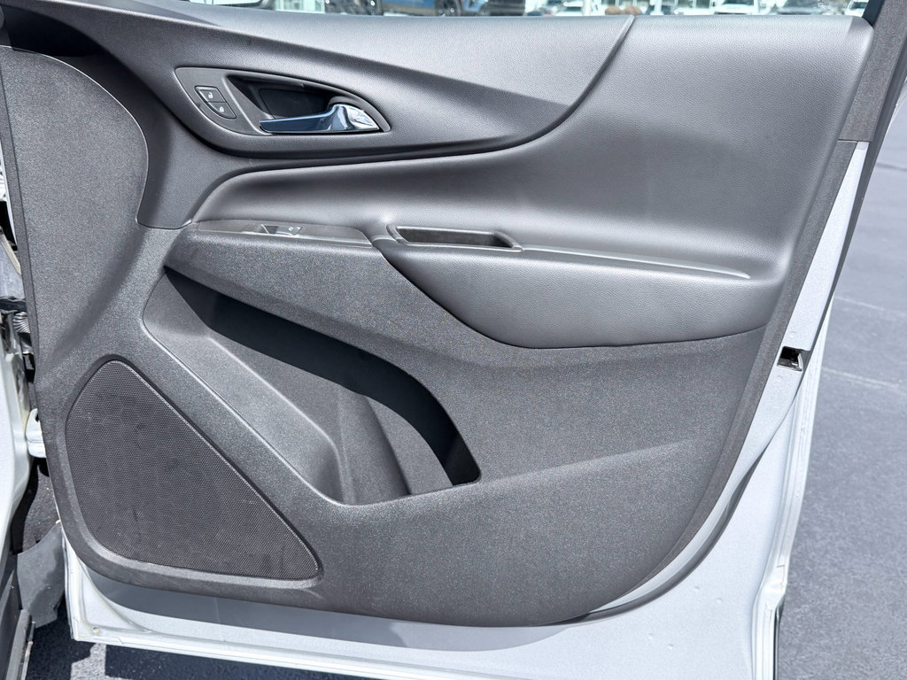 Used 2022 Chevrolet Equinox LT image 32