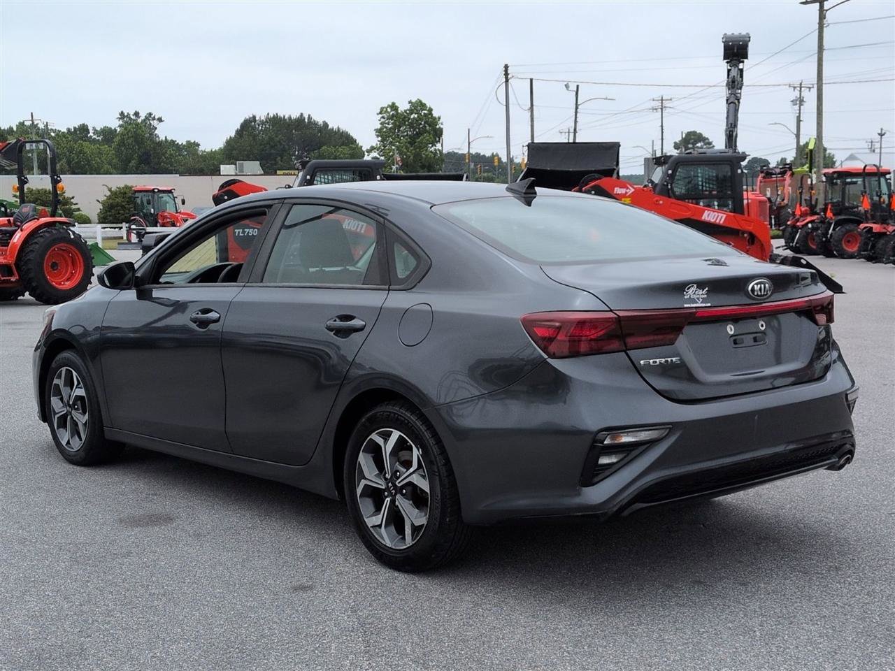 Used 2019 Kia Forte LXS FWD image 5