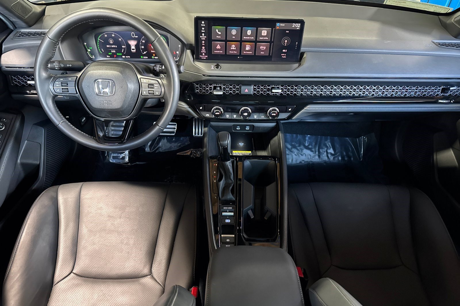 Used 2025 Honda Accord Sport image 16