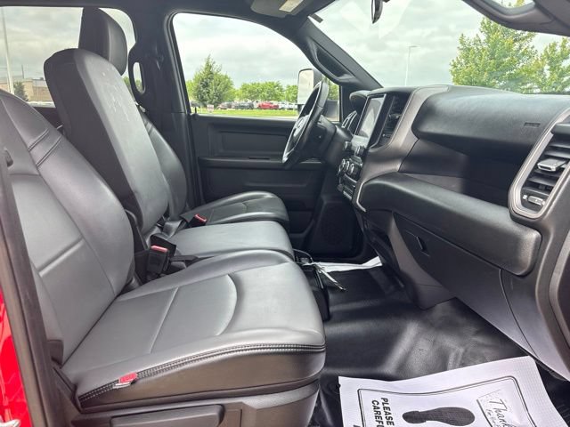 Used 2022 RAM 2500 Tradesman w/ Chrome Appearance Group AWD/4WD image 29
