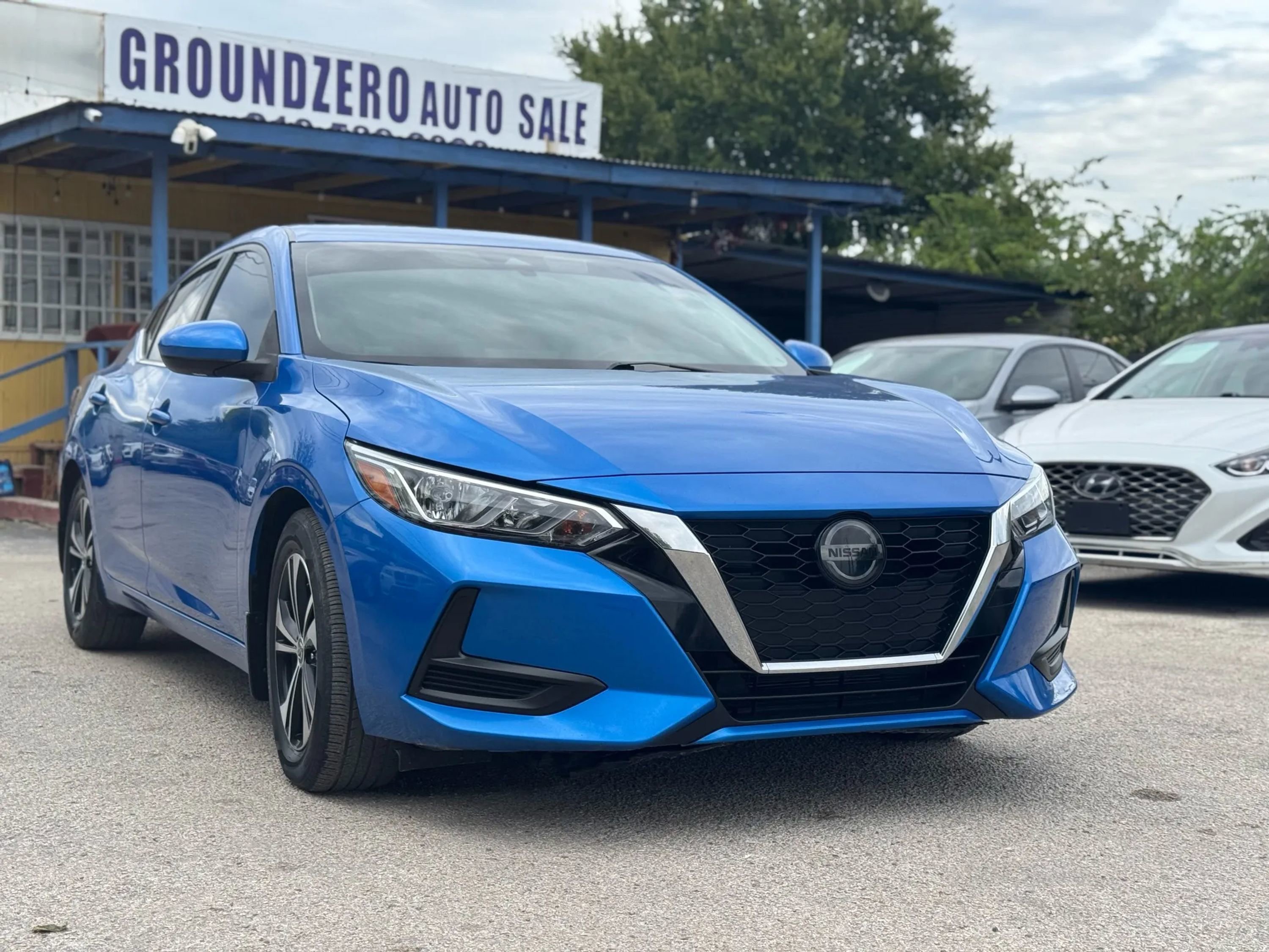 Used 2021 Nissan Sentra SV image 1
