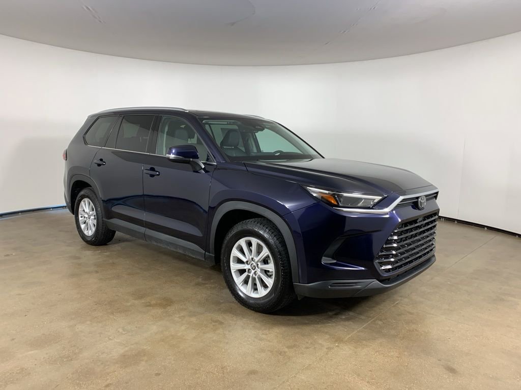 Used 2024 Toyota Grand Highlander XLE image 5