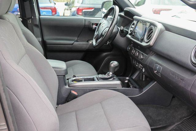 Used 2019 Toyota Tacoma TRD Sport image 14