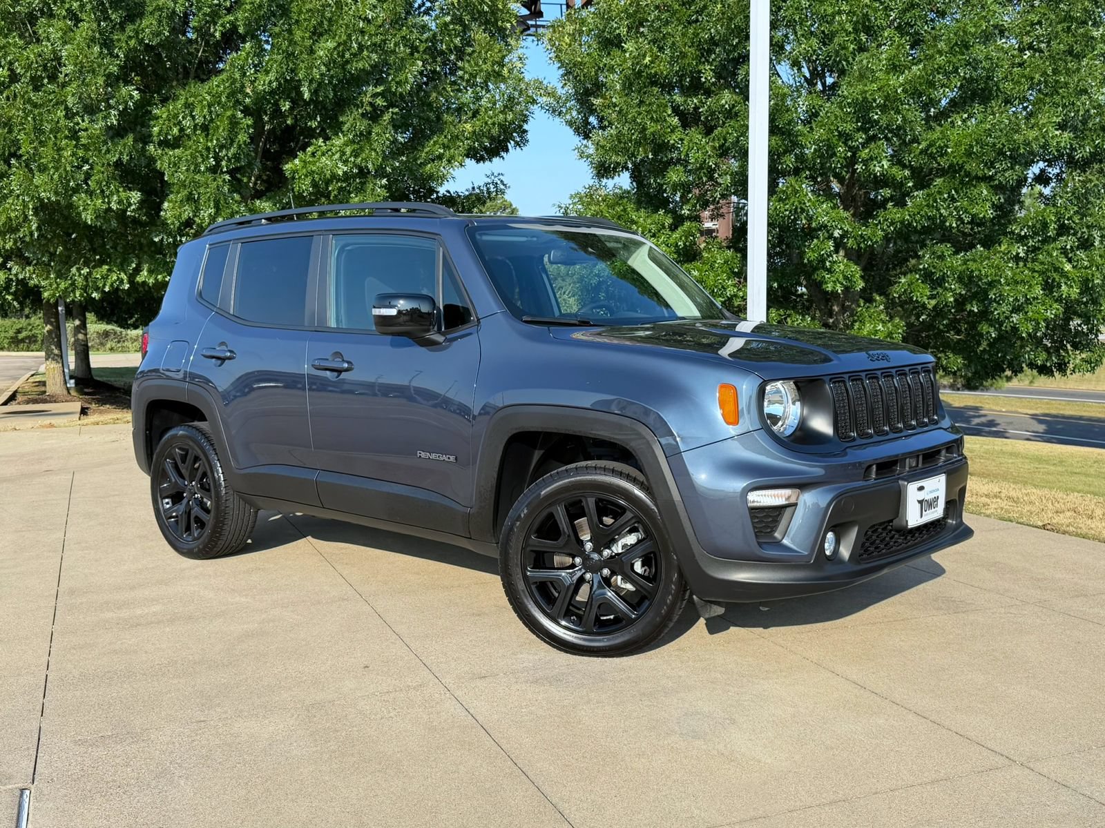 Used 2023 Jeep Renegade Altitude w/ Sun/Sound Group AWD/4WD 360° Tour
