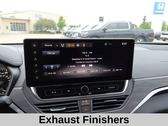 Used 2024 Nissan Altima 2.5 SV w/ SV Premium Package FWD image 15