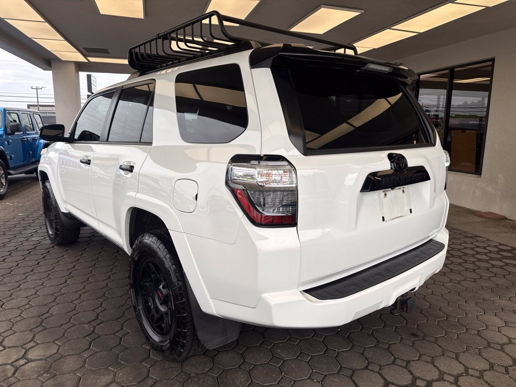 Used 2021 Toyota 4Runner Venture w/ Moonroof Package AWD/4WD image 8
