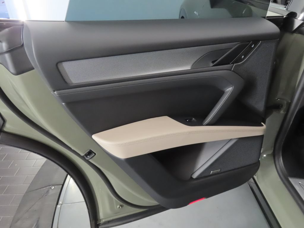 New 2026 Porsche Cayenne Electric AWD/4WD image 48