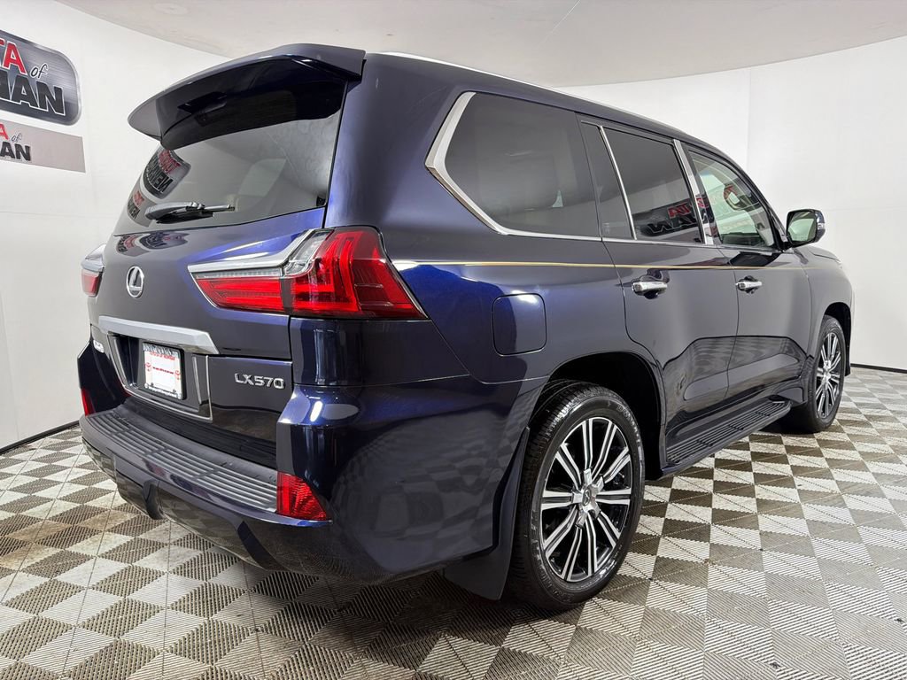 Used 2019 Lexus LX 570 4WD w/ Luxury Package image 5