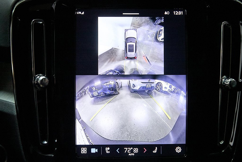 Certified 2024 Volvo XC40 B5 Plus w/ Climate Package image 25