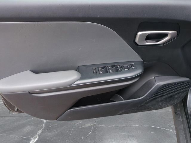 Used 2025 Kia K4 FWD image 20