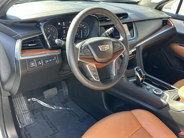 Certified 2025 Cadillac XT5 Premium Luxury w/ Technology Package image 10