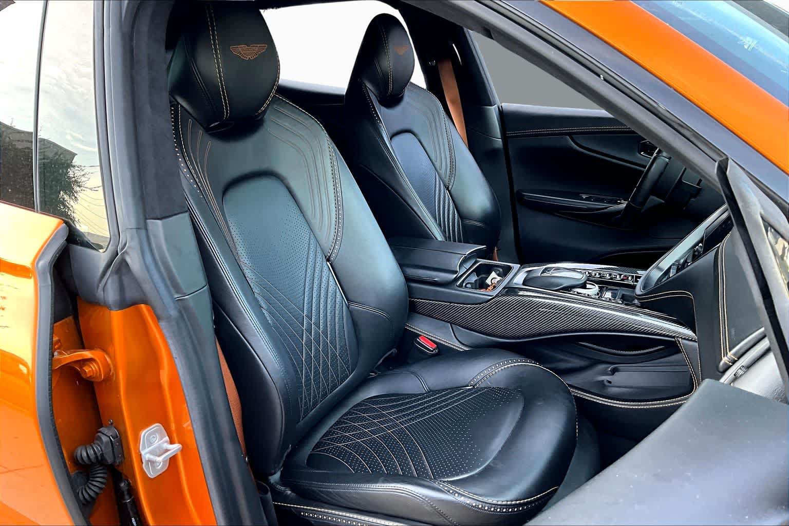 Used 2021 Aston Martin DBX AWD/4WD image 9