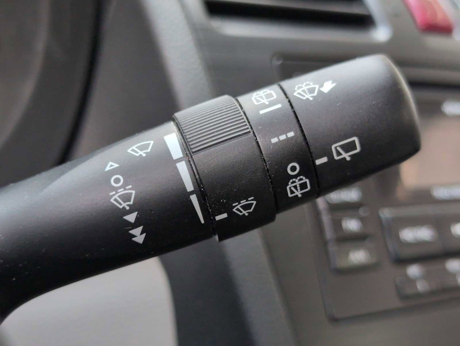 Used 2014 Subaru Forester 2.5i Limited AWD/4WD image 25