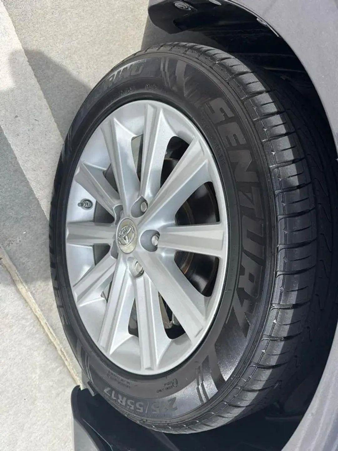 Used 2012 Toyota Camry XLE FWD image 21