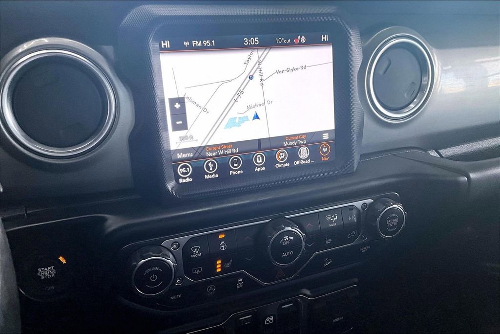 Used 2019 Jeep Wrangler Unlimited Sahara w/ Uconnect 4C Nav & Sound Group AWD/4WD image 9