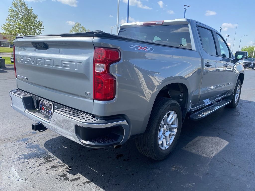 Used 2023 Chevrolet Silverado 1500 LT AWD/4WD image 3