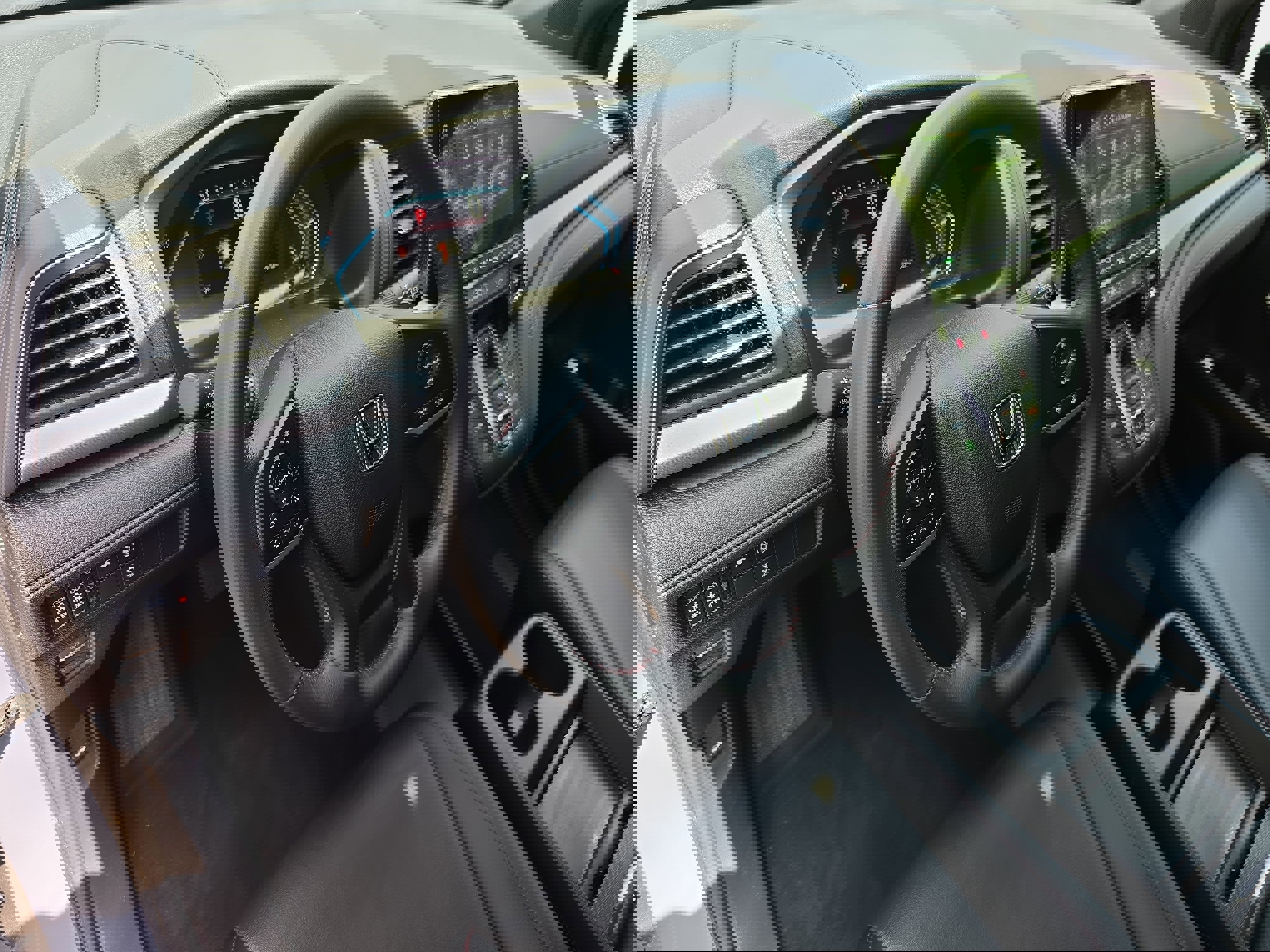 Used 2024 Honda Odyssey Sport image 17