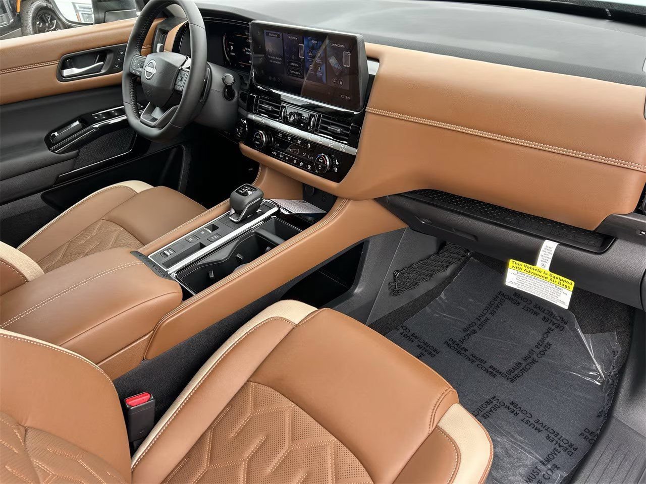 New 2026 Nissan Pathfinder Platinum FWD image 19