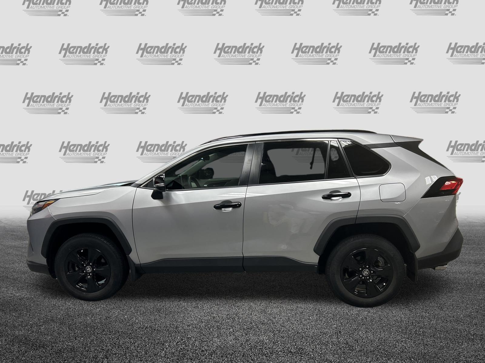 Used 2024 Toyota RAV4 XLE w/ Convenience Package FWD image 7
