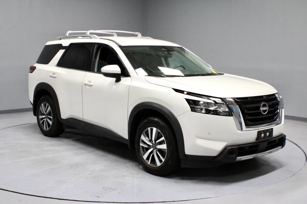 Certified 2024 Nissan Pathfinder SL