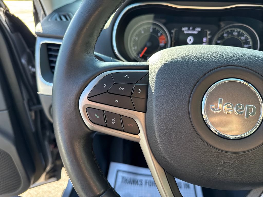 Used 2019 Jeep Cherokee Latitude Plus w/ Cold Weather Group image 24