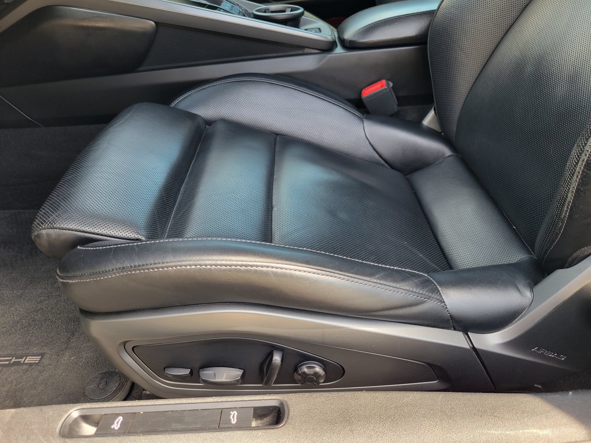 Certified 2021 Porsche 911 Carrera S RWD image 26