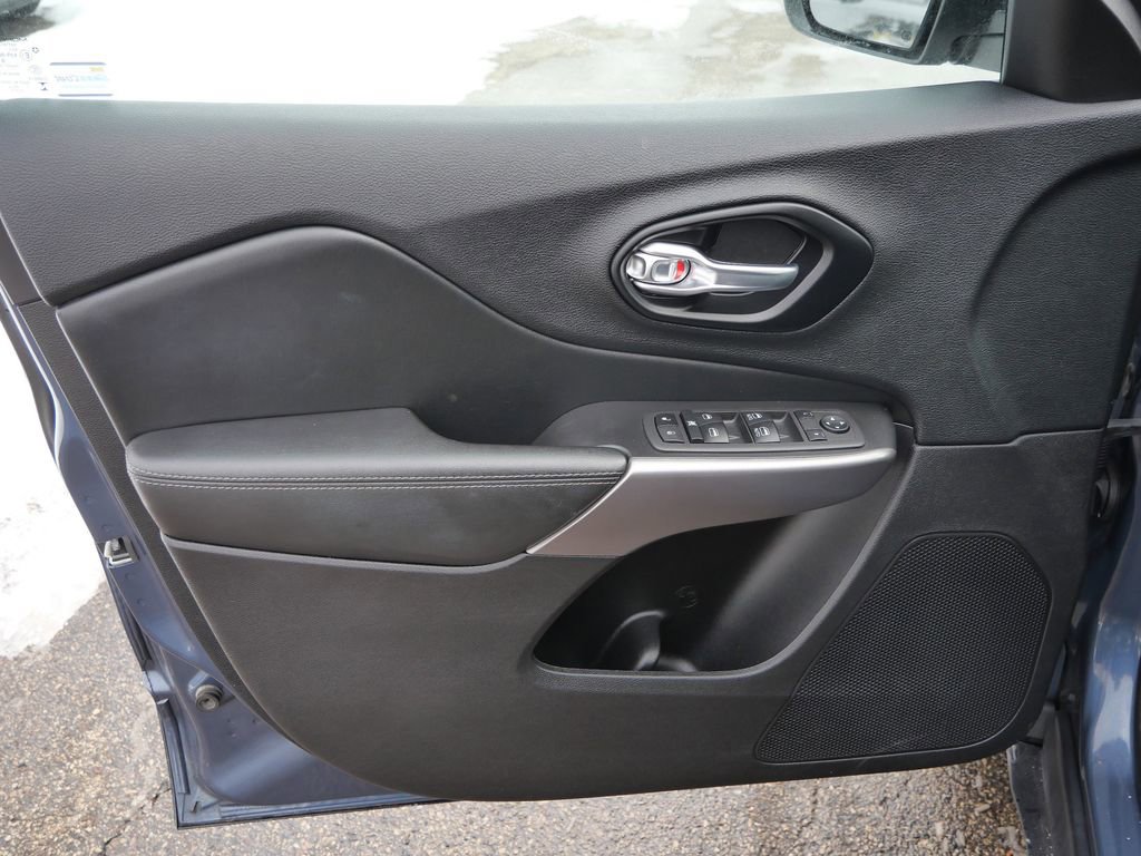 Used 2021 Jeep Cherokee Latitude Lux image 27