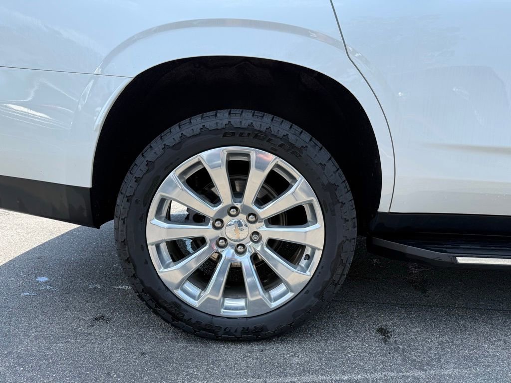 Used 2023 Chevrolet Tahoe Premier AWD/4WD image 28