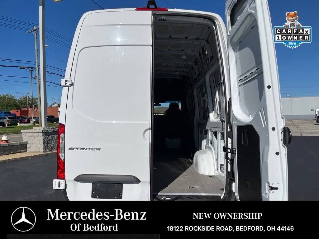 Used 2025 Mercedes-Benz Sprinter 2500 image 14
