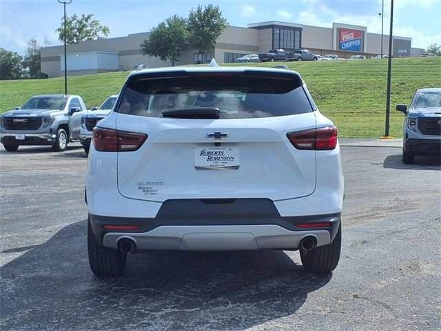 Used 2023 Chevrolet Blazer LT w/ Convenience Package image 4