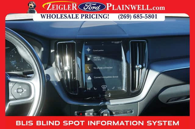 Used 2018 Volvo XC60 T6 Momentum w/ Advanced Package image 15