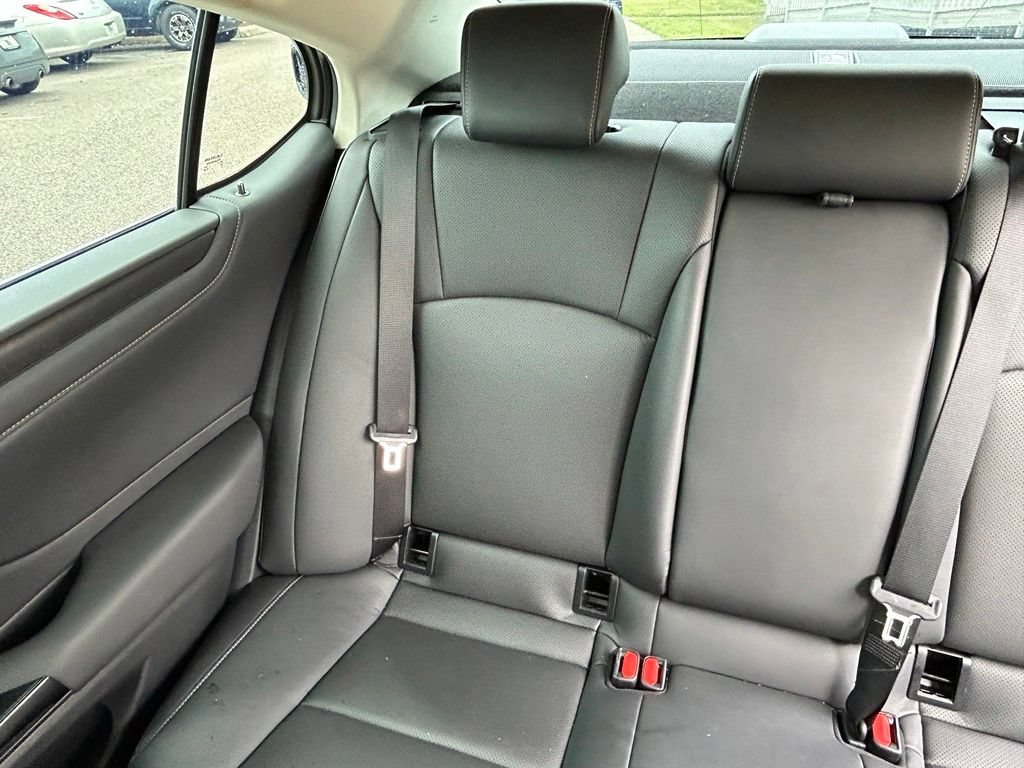 Used 2024 Lexus ES 300h w/ Premium Package FWD image 12