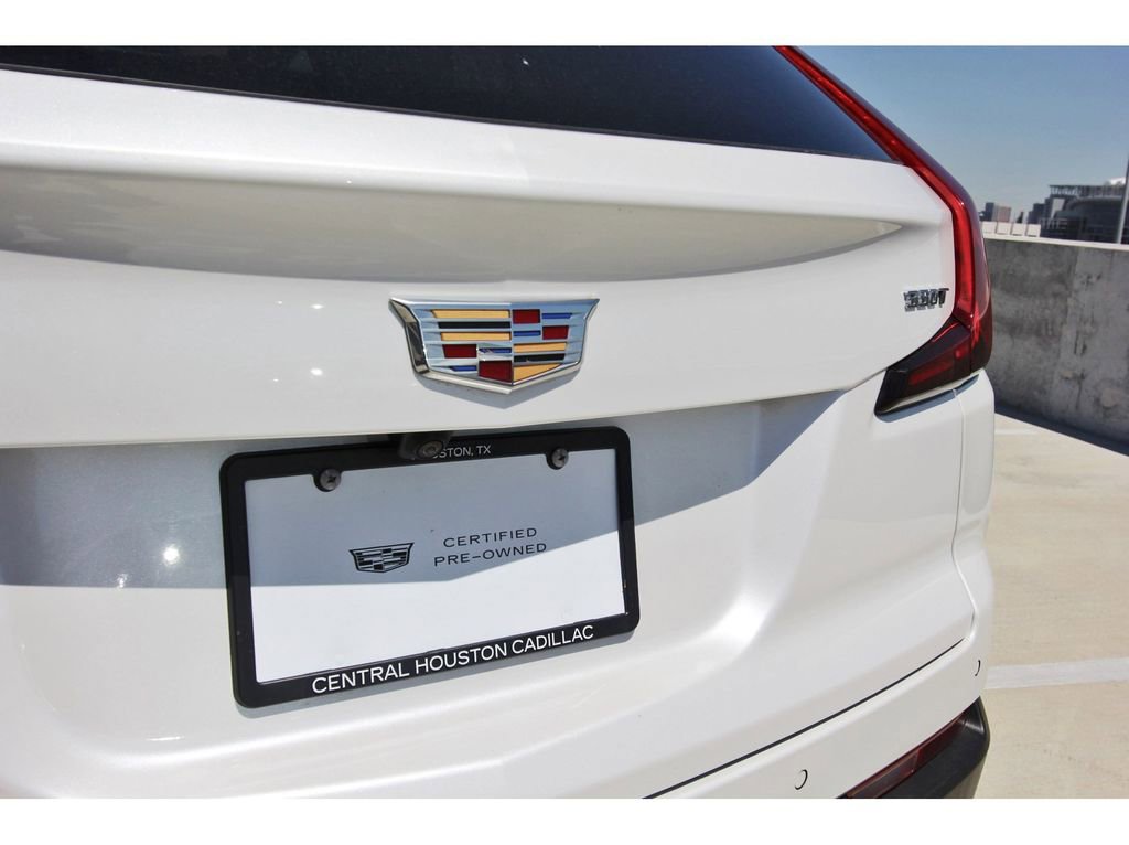 Used 2022 Cadillac XT4 Premium Luxury w/ Enhanced Visibility Package image 30