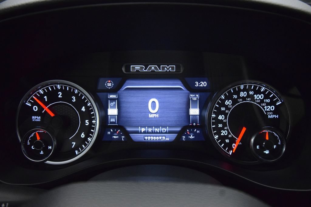 Used 2019 RAM 1500 Big Horn AWD/4WD image 18