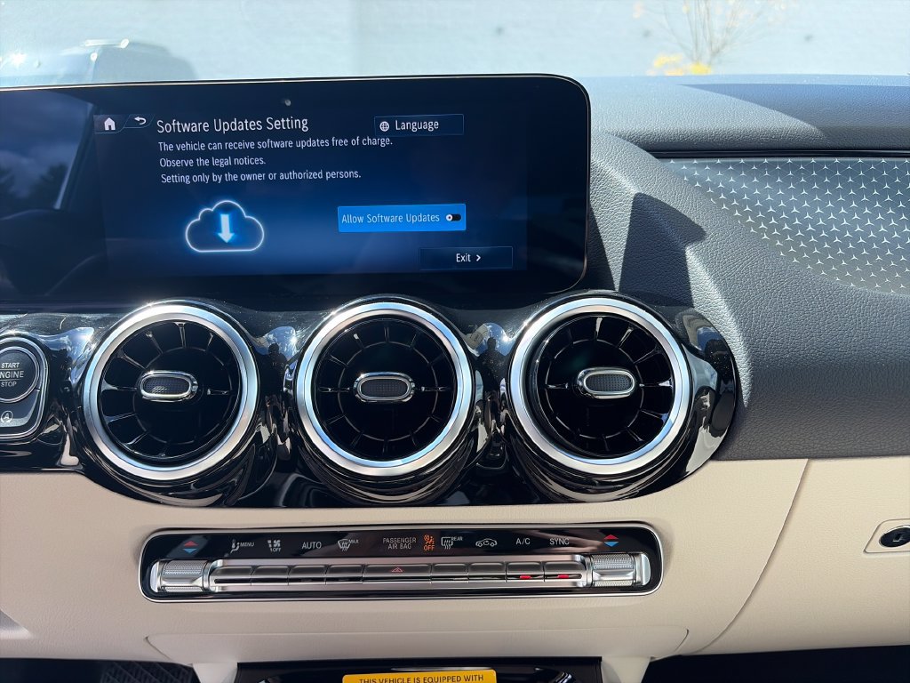 New 2026 Mercedes-Benz GLA 250 4MATIC image 18