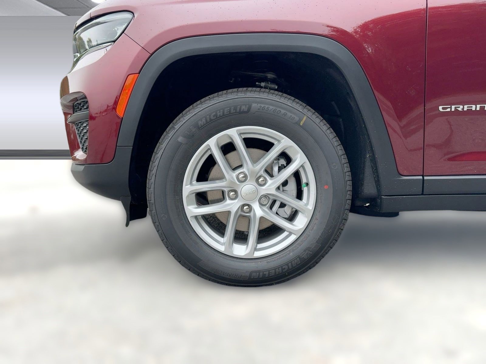 New 2025 Jeep Grand Cherokee Laredo X image 11