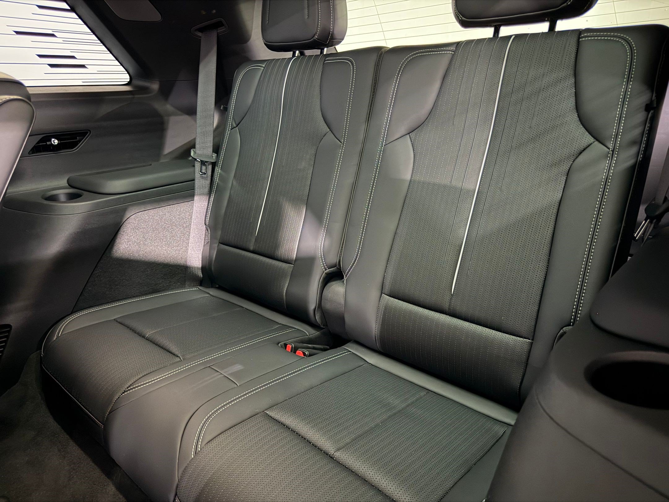 New 2026 Cadillac Vistiq Sport AWD/4WD image 45