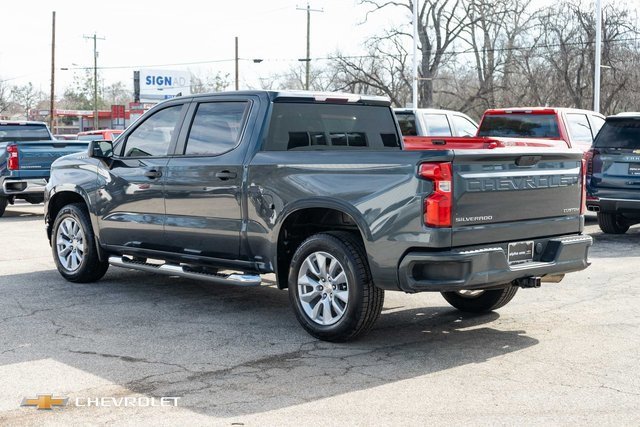 Used 2019 Chevrolet Silverado 1500 Custom w/ Custom Value Package image 9
