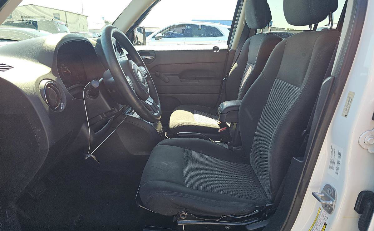 Used 2014 Jeep Patriot Sport FWD image 7