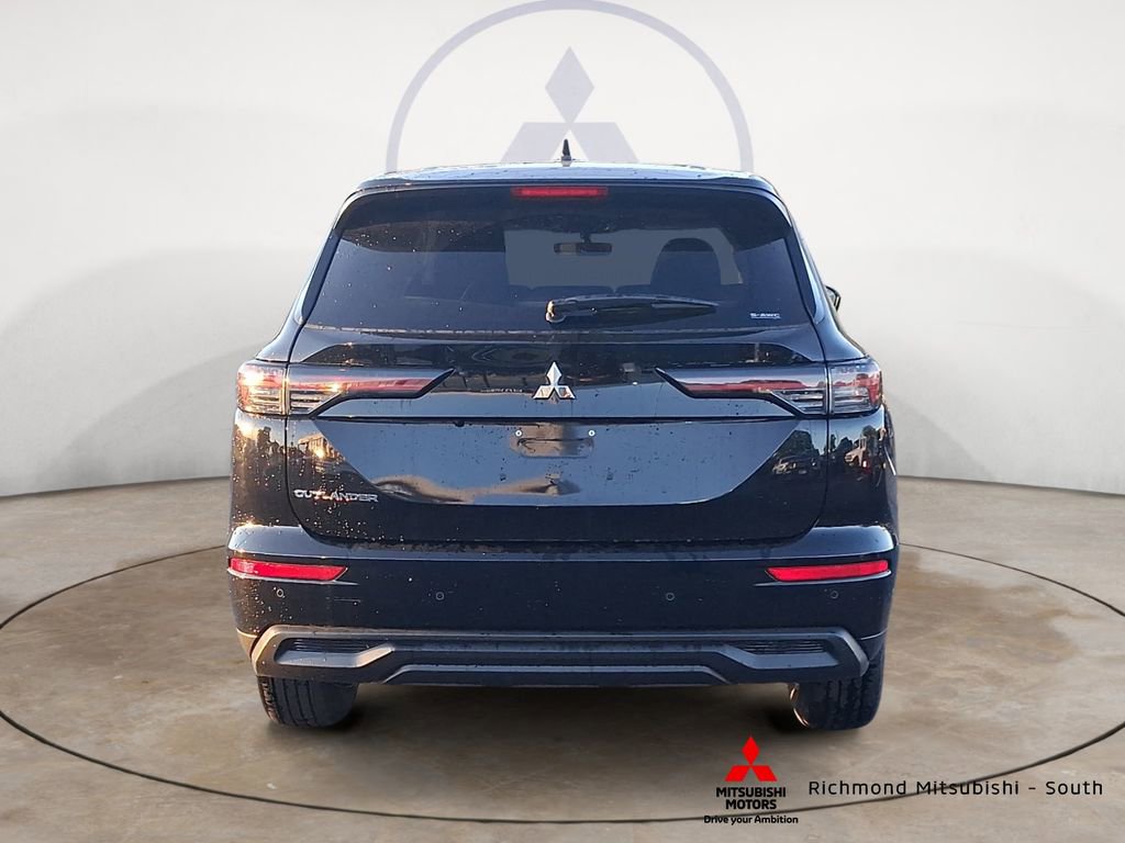 New 2026 Mitsubishi Outlander ES AWD/4WD image 4