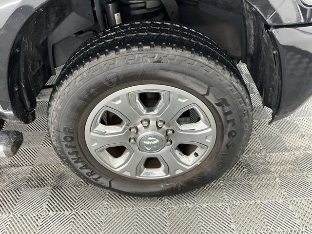 Used 2018 RAM 2500 Laramie w/ Sport Appearance Group image 28