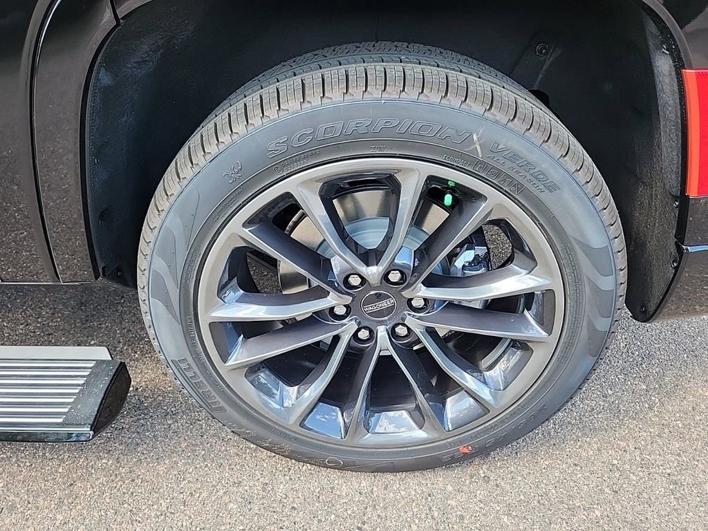 New 2024 Jeep Grand Wagoneer Series II w/ Quick Order Packagew 28T image 12