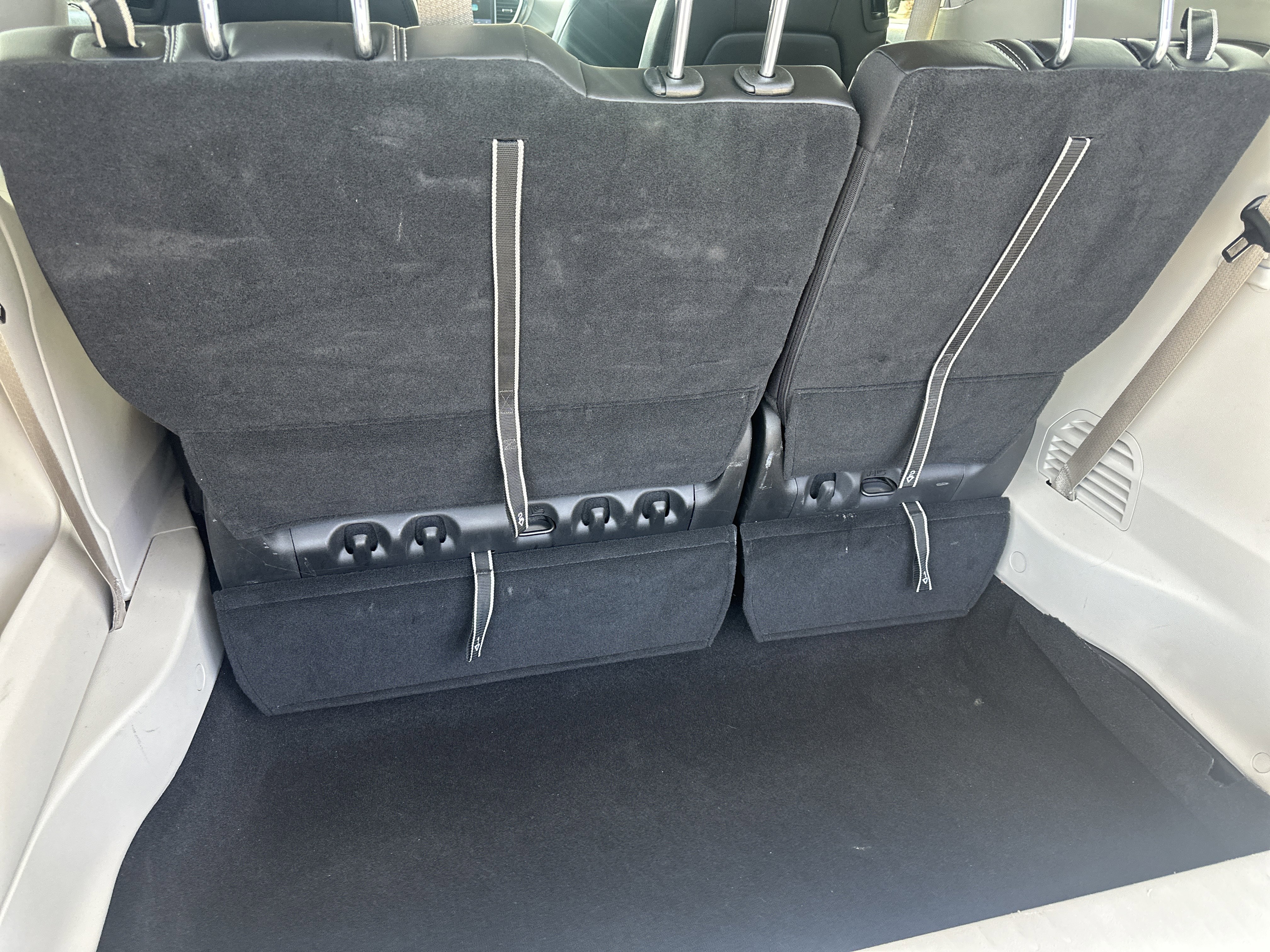 Used 2024 Chrysler Pacifica Touring-L image 21
