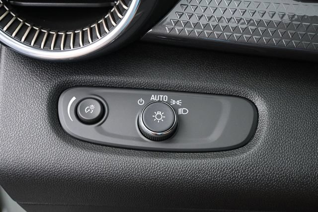 New 2026 Chevrolet Trax ACTIV w/ Driver Confidence Package FWD image 32