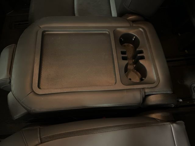 Used 2025 Kia Carnival image 42