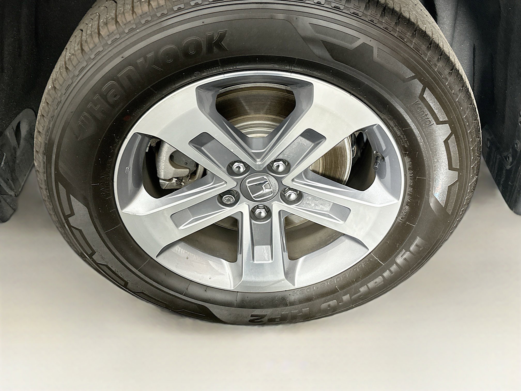 Used 2025 Honda Pilot EX-L image 11