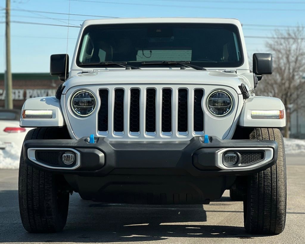 Used 2022 Jeep Wrangler Unlimited Sahara w/ Cold Weather Group image 12