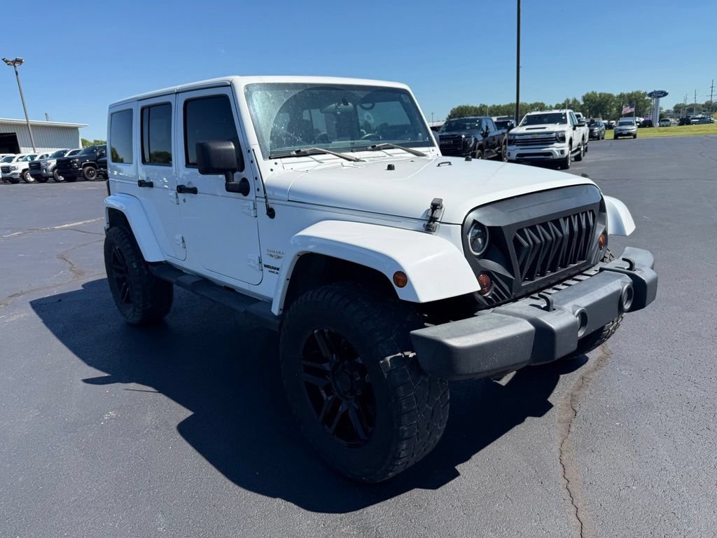 Used 2012 Jeep Wrangler Unlimited Sahara w/ Connectivity Group AWD/4WD image 4