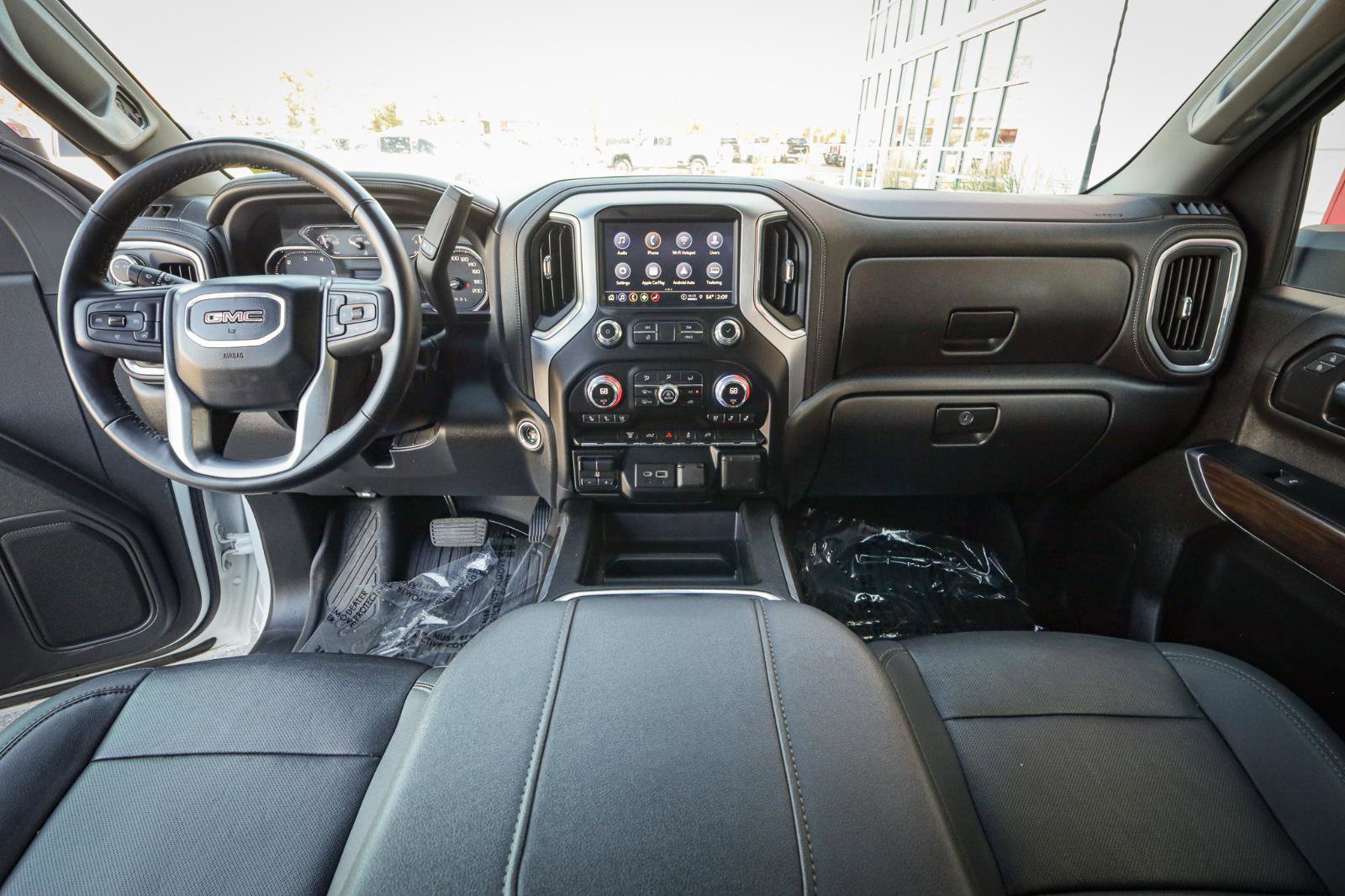 Used 2023 GMC Sierra 3500 SLT w/ SLT Convenience Package image 17