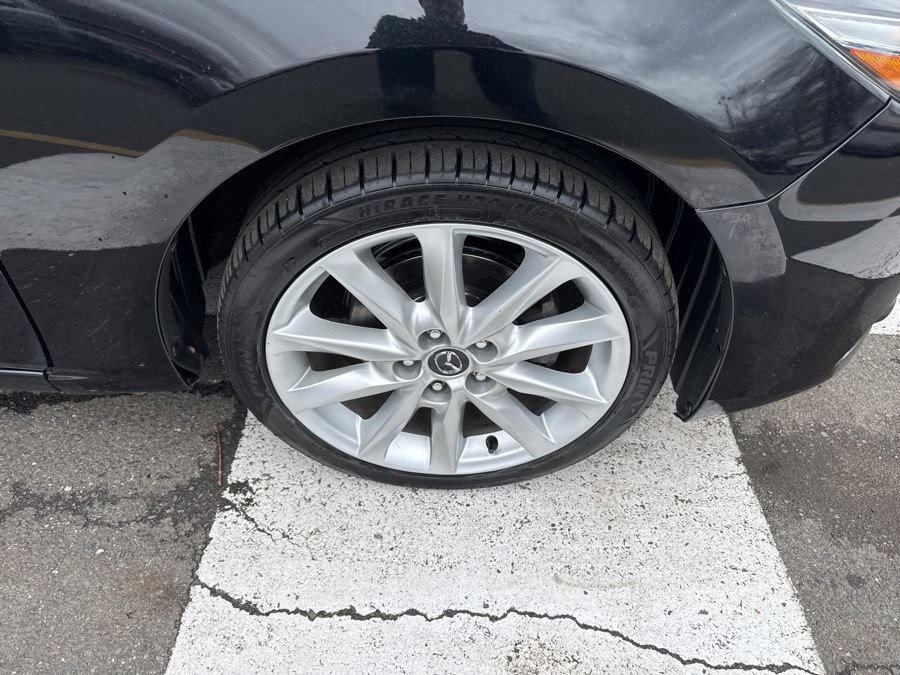 Used 2017 MAZDA MAZDA3 Grand Touring image 11